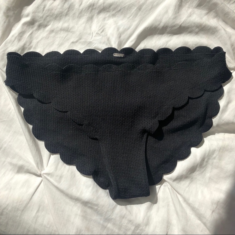 Textured Scalloped-Edge Swim Bottoms